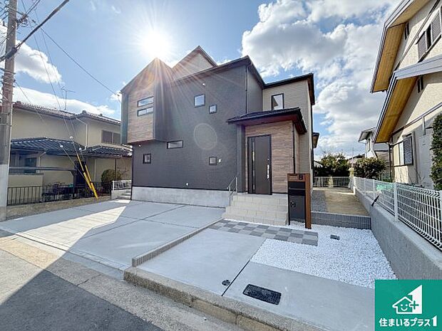 【外観】安心の10年保証!外観を美しく保ち、雨水で汚れを落とします!気になることがありましたら、お気軽にお問い合わせください!