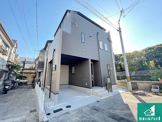 【外観】安心の10年保証!外観を美しく保ち、雨水で汚れを落とします!気になることがありましたら、お気軽にお問い合わせください!