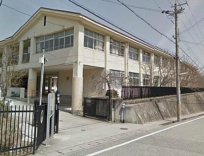 神戸市立有野小学校 徒歩2600m