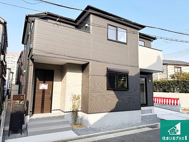 【外観】安心の10年保証!外観を美しく保ち、雨水で汚れを落とします!気になることがありましたら、お気軽にお問い合わせください!