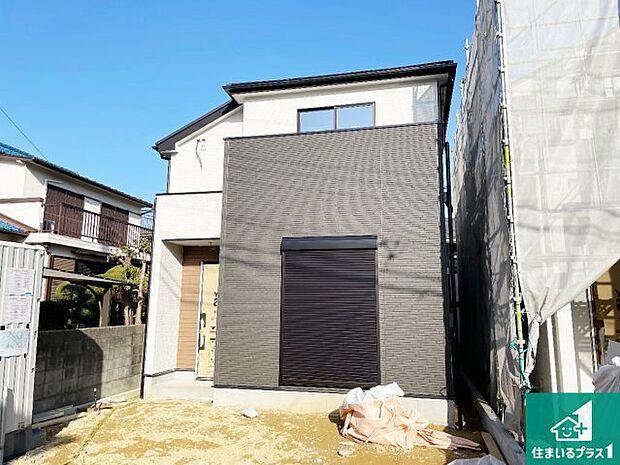 【外観】周辺は落ち着いた街並みの住宅地!子育てがしやすい住環境です!まだ未完成ですが、現地でしかわからない事もございます。是非一度ご覧ください。