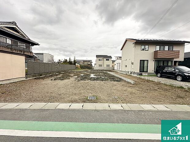 【外観】ご案内の際は現地集合はもちろん、ご自宅の送迎や最寄りの駅迄のお迎え等お気軽にご相談ください。