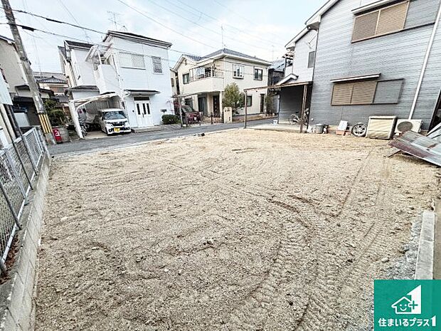 【外観】建築中ですが現地を見ると分かる事もございますので、ぜひ一度現地をご覧ください。