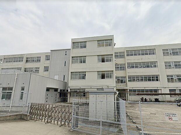 箕面市立第四中学校