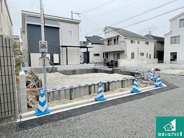 【外観】現在建築中!落ち着いた街並みで新生活を始めることが出来そう!周辺の物件も併せてご紹介させて頂きます!