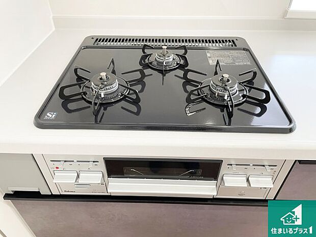 【コンロ】ダブル高火力Siセンサー付きコンロ!3口あるので、まとめて料理をする時も大活躍!