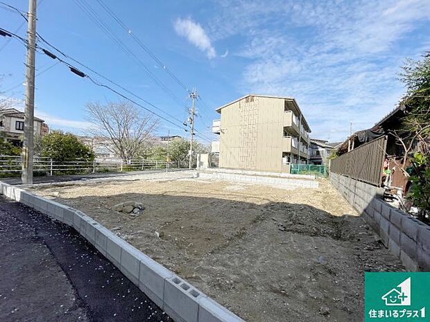 【外観】ご案内の際は現地集合はもちろん、ご自宅の送迎や最寄りの駅迄のお迎え等お気軽にご相談ください。