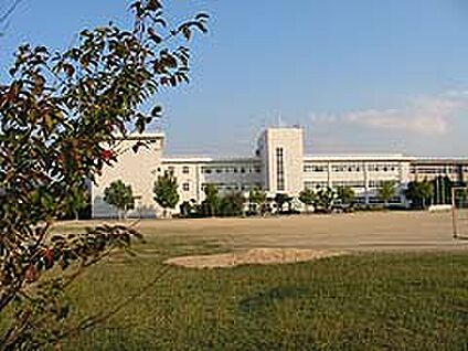 野洲市立祇王小学校 徒歩650m