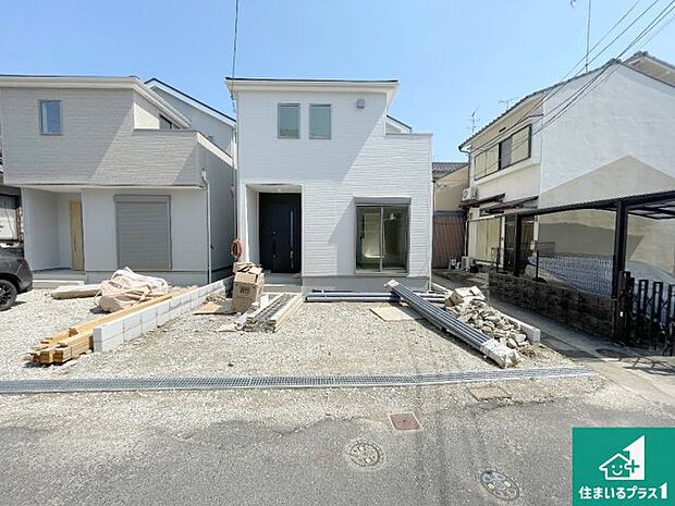 【外観】安心の10年保証!外観を美しく保ち、雨水で汚れを落とします!気になることがありましたら、お気軽にお問い合わせください!