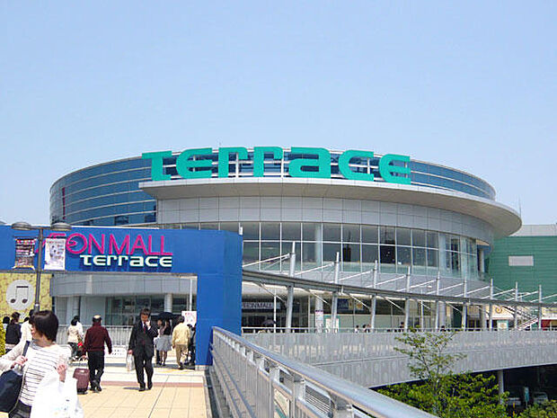 イオンモール伊丹店