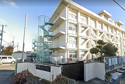 大和高田市立片塩中学校 徒歩400m