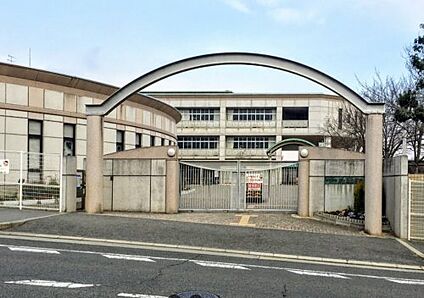 旭ヶ丘小学校 徒歩498m