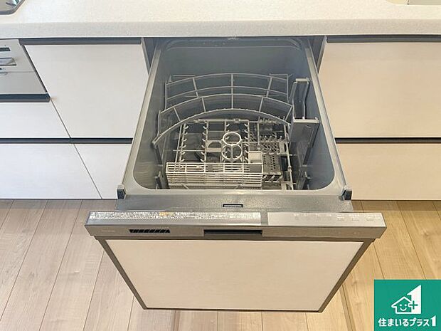 【食洗器】食器洗いをボタン一つでお任せできます！ 