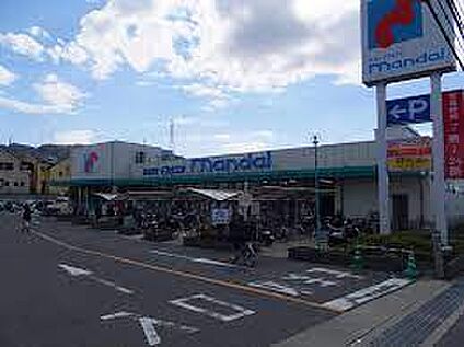 mandai(万代) 倉治店 徒歩902m
