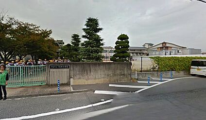 川西町立川西小学校 徒歩400m