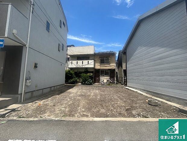 【外観】周辺は落ち着いた街並みの住宅地！子育てがしやすい住環境です！まだ未完成ですが、現地でしかわからない事もございます。是非一度ご覧ください。