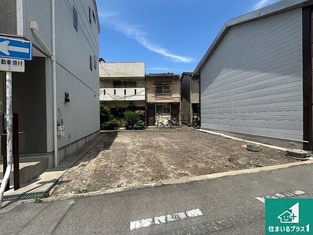 【外観】周辺は落ち着いた街並みの住宅地！子育てがしやすい住環境です！まだ未完成ですが、現地でしかわからない事もございます。是非一度ご覧ください。