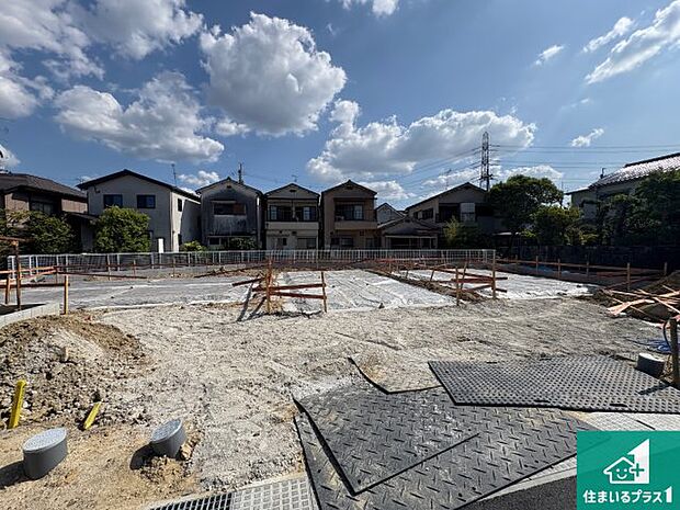 【外観】現在建築中!落ち着いた街並みで新生活を始めることが出来そう!周辺の物件も併せてご紹介させて頂きます!