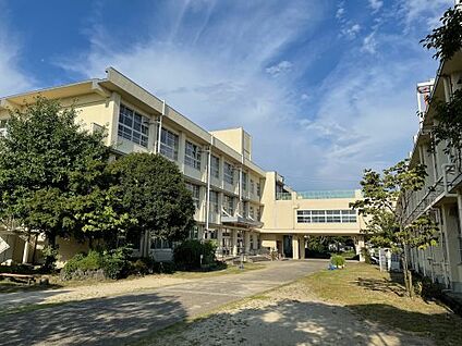 枚方市立樟葉北小学校 徒歩1000m