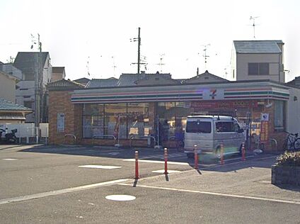 セブンイレブン寝屋川対馬江東町店 徒歩320m