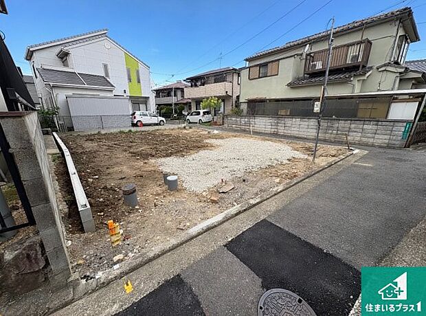 【外観】現在建築中！落ち着いた街並みで新生活を始めることが出来そう！周辺の物件も併せてご紹介させて頂きます！