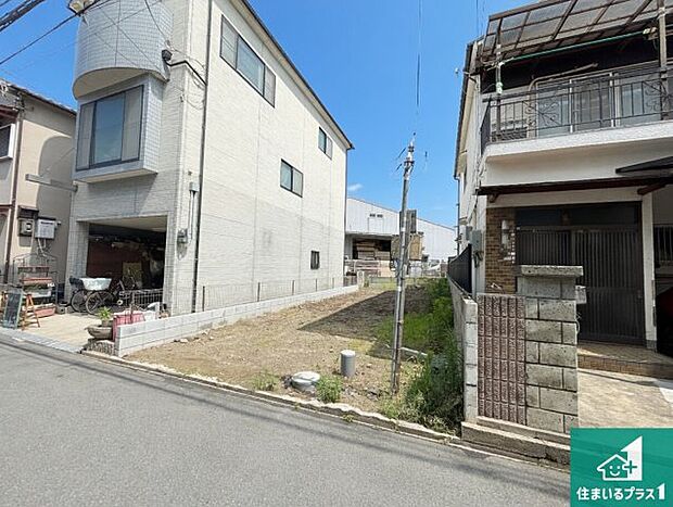【外観】周辺は落ち着いた街並みの住宅地！子育てがしやすい住環境です！まだ未完成ですが、現地でしかわからない事もございます。是非一度ご覧ください。