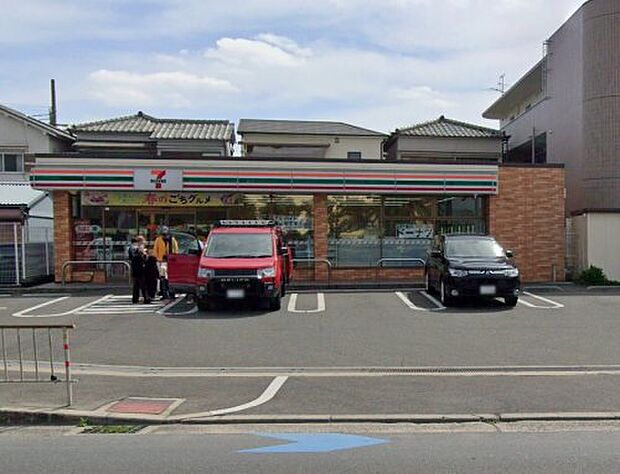 セブンイレブン 高槻体育館前店