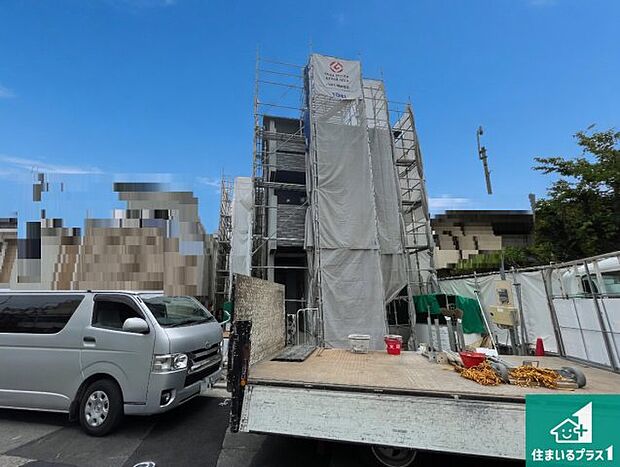 【外観】周辺は落ち着いた街並みの住宅地！子育てがしやすい住環境です！まだ未完成ですが、現地でしかわからない事もございます。是非一度ご覧ください。