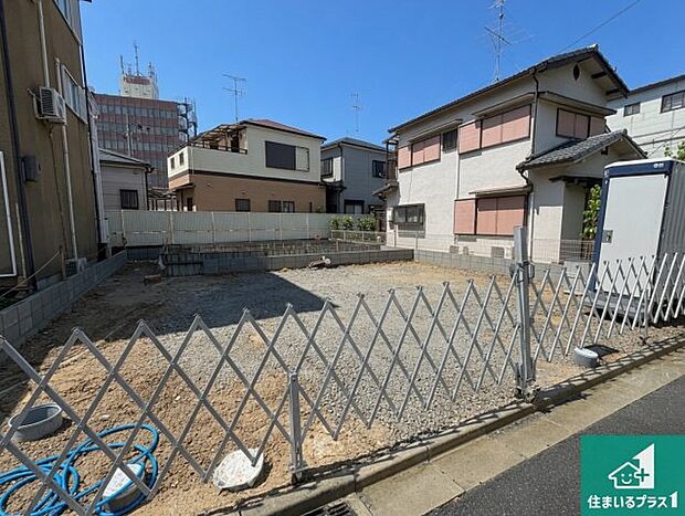 【外観】現在建築中！落ち着いた街並みで新生活を始めることが出来そう！周辺の物件も併せてご紹介させて頂きます！