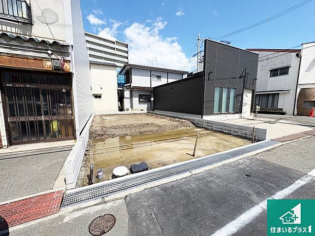 【外観】現在建築中!落ち着いた街並みで新生活を始めることが出来そう!周辺の物件も併せてご紹介させて頂きます!