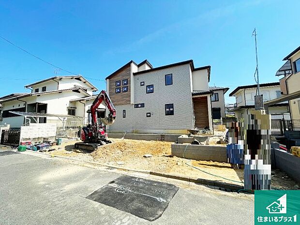 【外観】現在建築中!落ち着いた街並みで新生活を始めることが出来そう!周辺の物件も併せてご紹介させて頂きます!