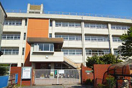 柏原市立玉手中学校 徒歩150m