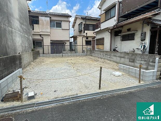 【外観】現在建築中!落ち着いた街並みで新生活を始めることが出来そう!周辺の物件も併せてご紹介させて頂きます!