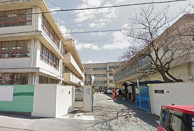 池田市立秦野小学校