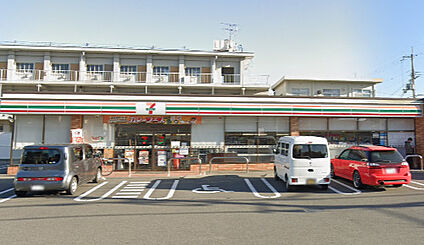セブンイレブン 奈良法蓮町店 徒歩400m