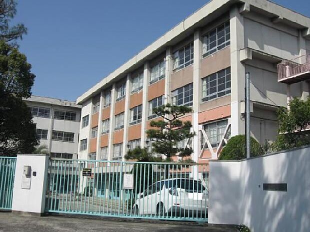 寝屋川市立国松緑丘小学校