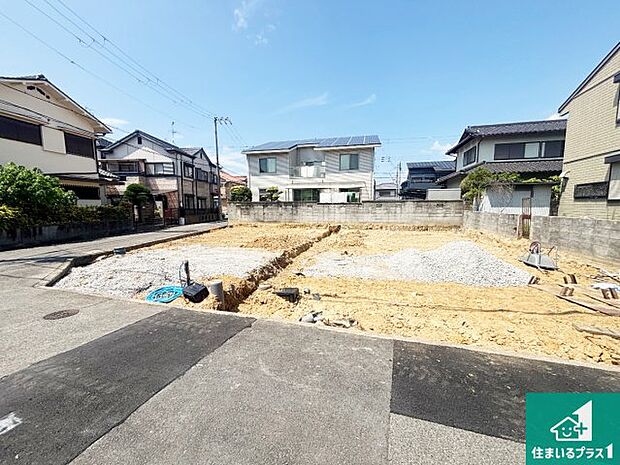 【外観】現在建築中!落ち着いた街並みで新生活を始めることが出来そう!周辺の物件も併せてご紹介させて頂きます!
