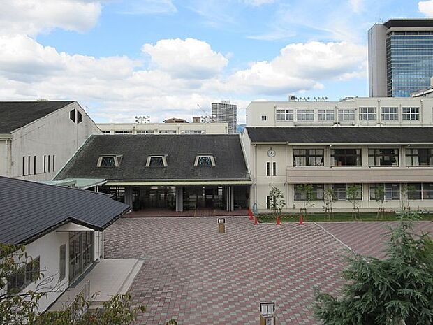 桃園小学校