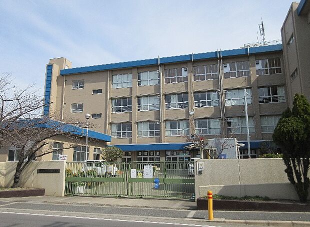 摂津市立鳥飼北小学校