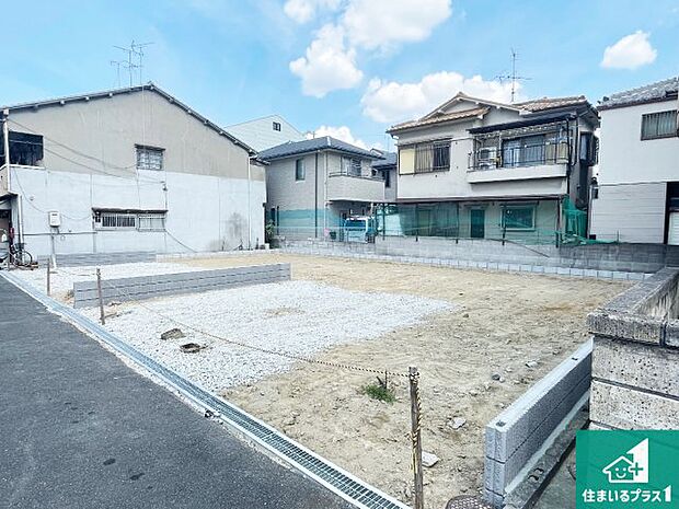【外観】現在建築中！落ち着いた街並みで新生活を始めることが出来そう！周辺の物件も併せてご紹介させて頂きます！