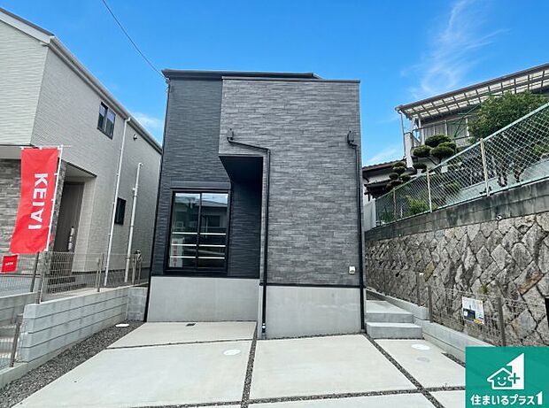 【外観】安心の10年保証!外観を美しく保ち、雨水で汚れを落とします!気になることがありましたら、お気軽にお問い合わせください!