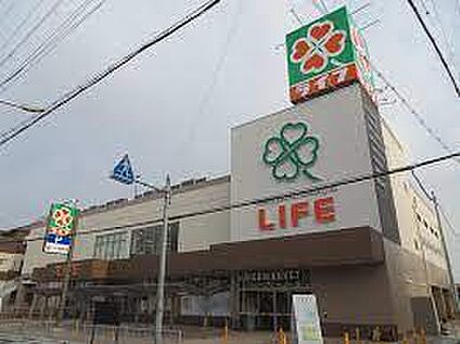 ライフ 高石店 徒歩800m