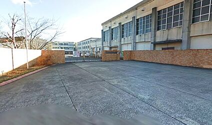 香芝市立香芝西中学校 徒歩3153m