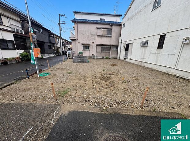 【外観】周辺は落ち着いた街並みの住宅地!子育てがしやすい住環境です!まだ未完成ですが、現地でしかわからない事もございます。是非一度ご覧ください。