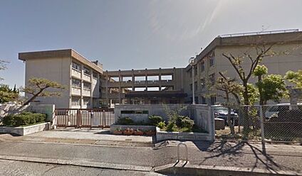 大和郡山市立平和小学校 徒歩1400m