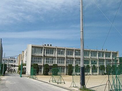 枚方市立枚方中学校 徒歩450m