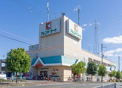 フレンドマート高槻美しが丘店 徒歩720m