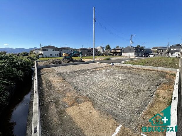 【外観】建築中ですが現地を見ると分かる事もございますので、ぜひ一度現地をご覧ください。