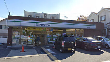 ファミリーマート 奈良六条西店 徒歩1656m