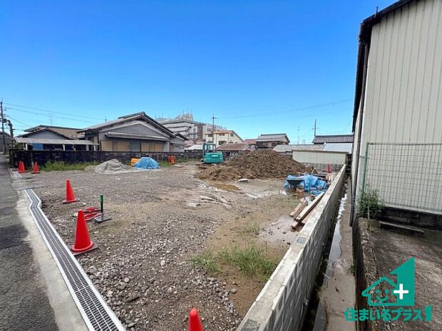 【外観】建築中ですが現地を見ると分かる事もございますので、ぜひ一度現地をご覧ください。
